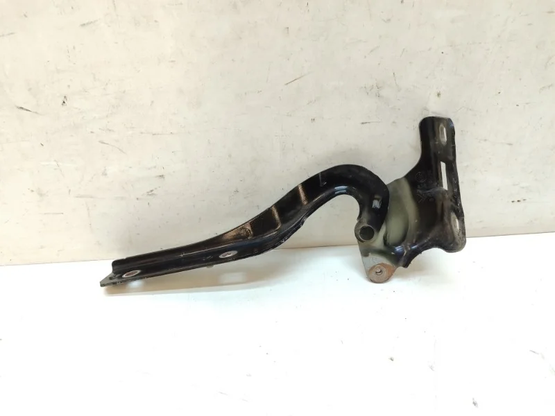 Петля капота Peugeot 508 2011-2018