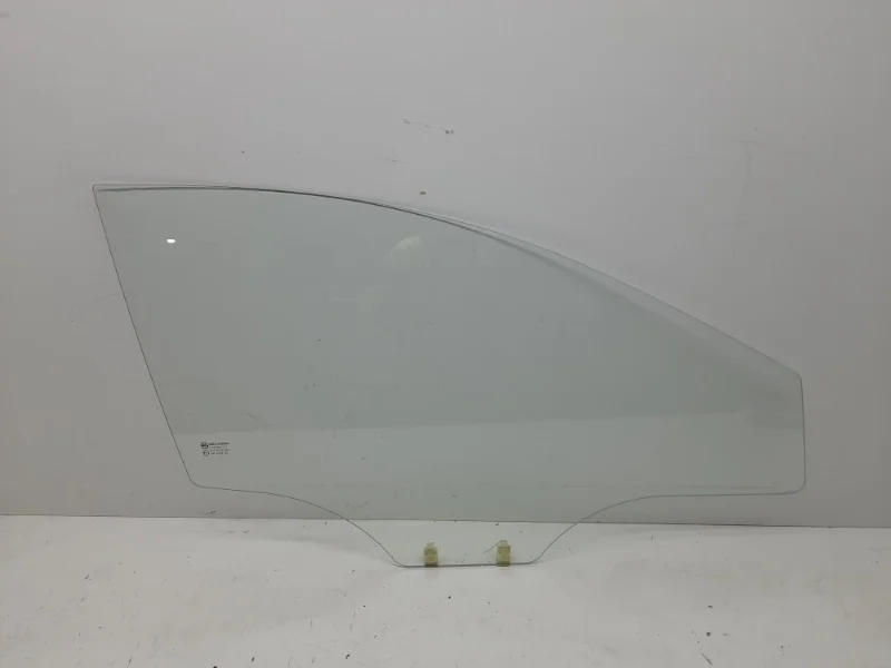 Стекло двери Hyundai Solaris 2010-2016