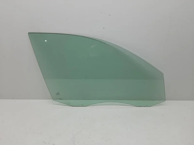 Стекло двери Volkswagen Tiguan 2007-2012