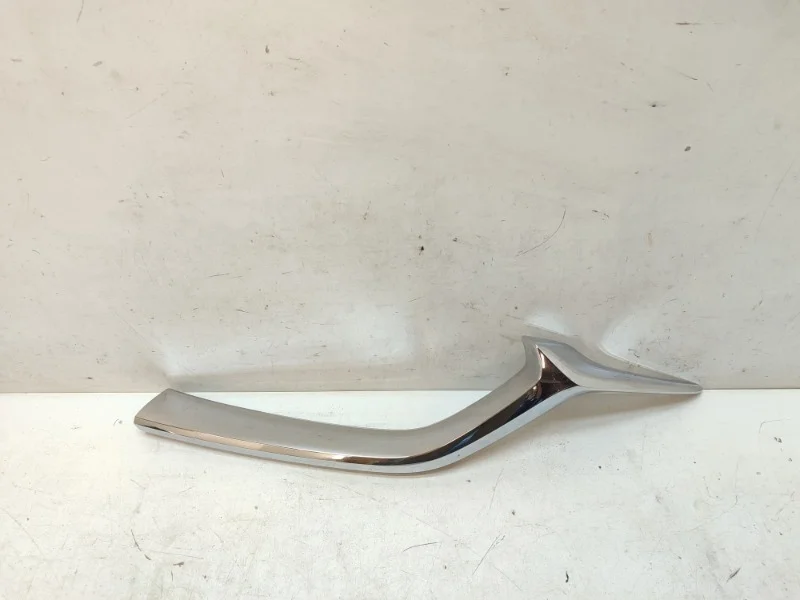 Молдинг решетки радиатора Mazda CX-5 2017-2022