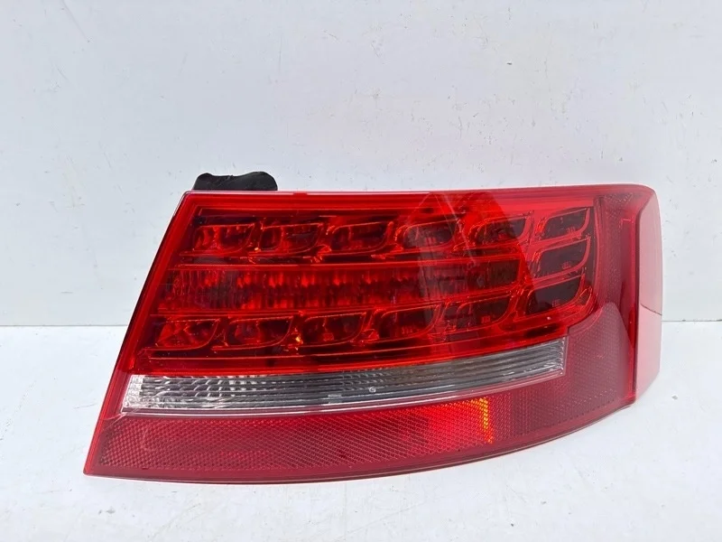 Фонарь AUDI A5 2007-2011 8T