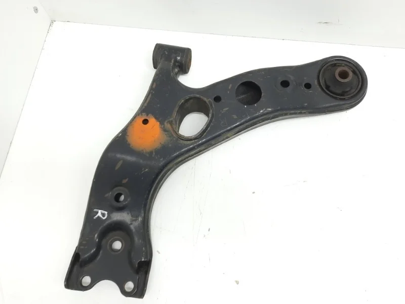 Рычаг Toyota Rav4 2012-2019 40