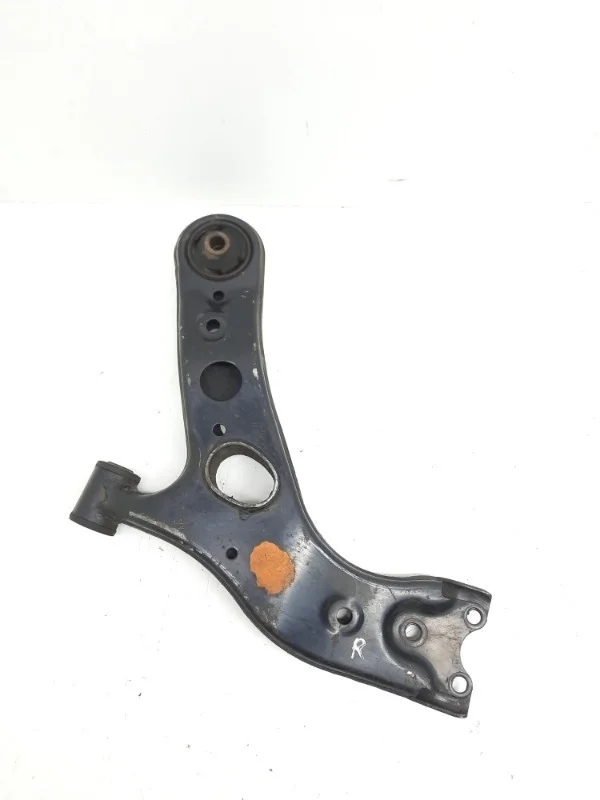 Рычаг Toyota Rav4 2012-2019 40