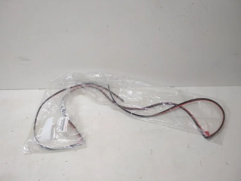 Молдинг лобового стекла Toyota Camry 2011- V50, V55