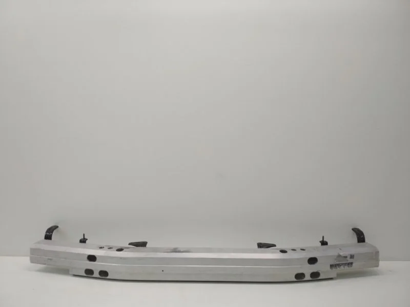 Усилитель бампера Toyota Land Cruiser 2007-2012