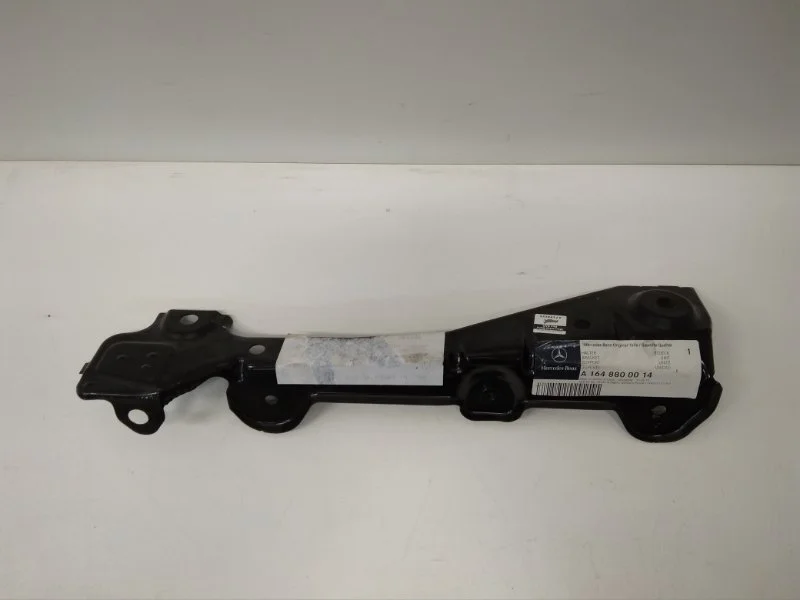 Кронштейн крыла Mercedes-Benz GL 2006-2012 X164