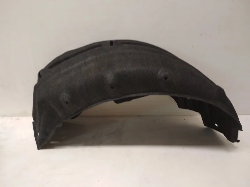 Подкрылок Toyota Avensis 2009- T270