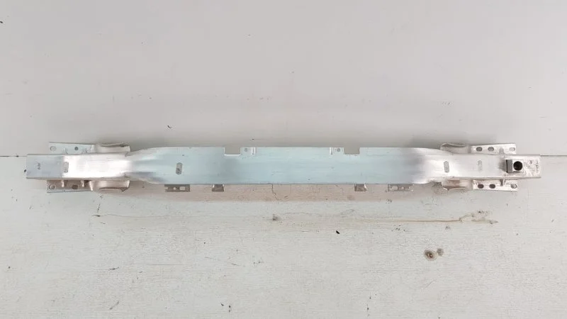 Усилитель бампера Opel Astra 2012-2015 H