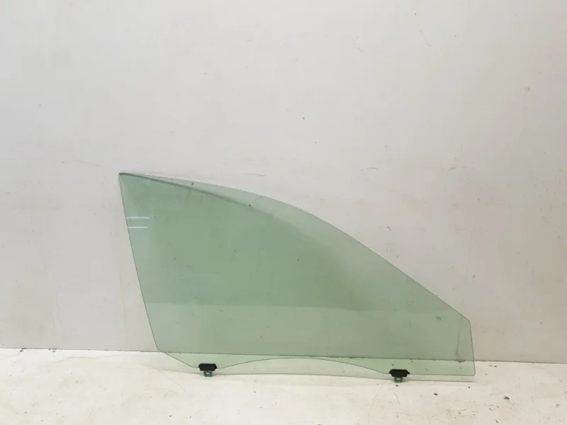 Стекло двери Toyota Camry 2001-2006 30