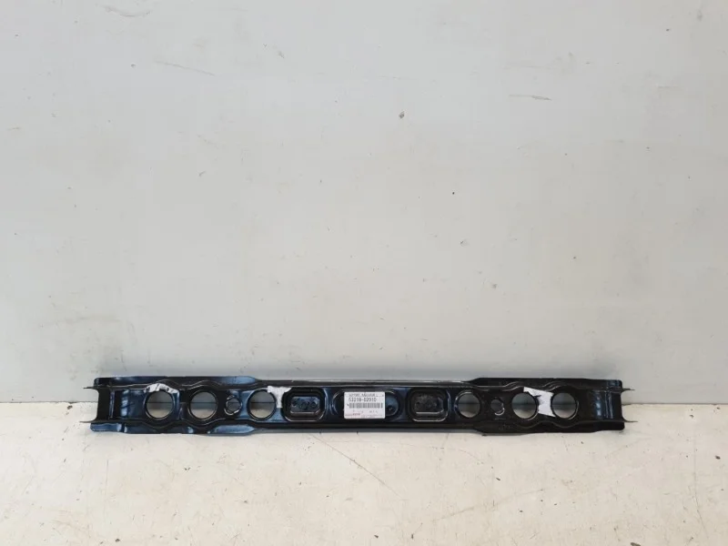 Суппорт радиатора Toyota Corolla 2013-2019 E180