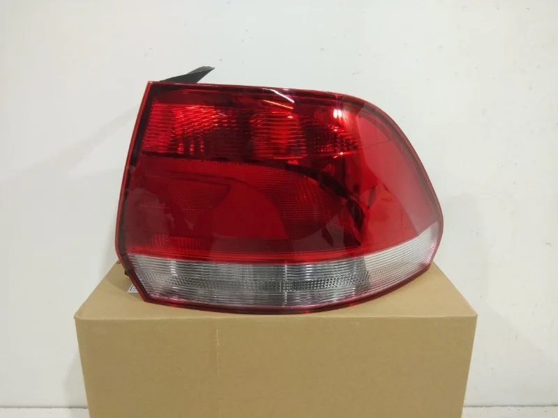 Фонарь Volkswagen Polo 2009-2015