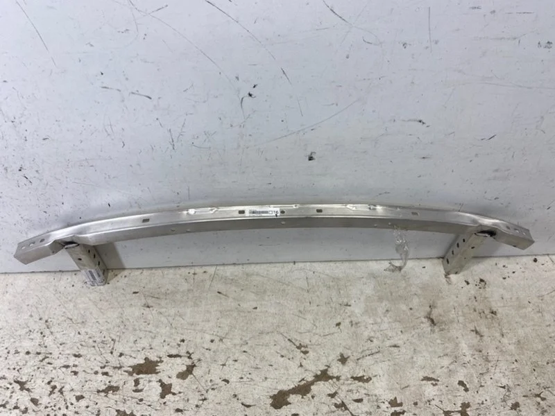 Усилитель бампера BMW 5er 2016- G30