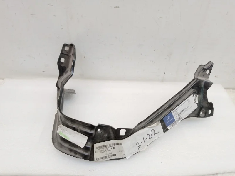 Кронштейн фары Mercedes-Benz CLK 2002-2010 W209