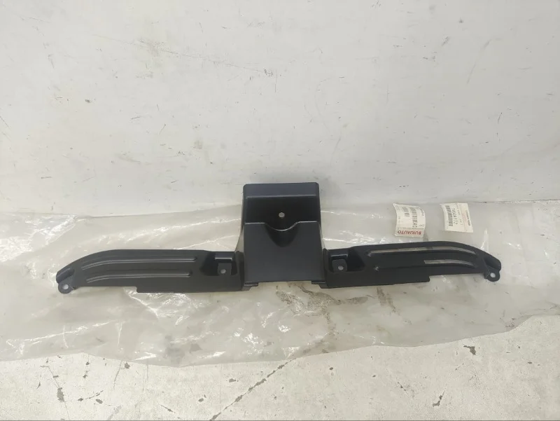 Кожух замка капота Mitsubishi Oultander 2006-2012 XL