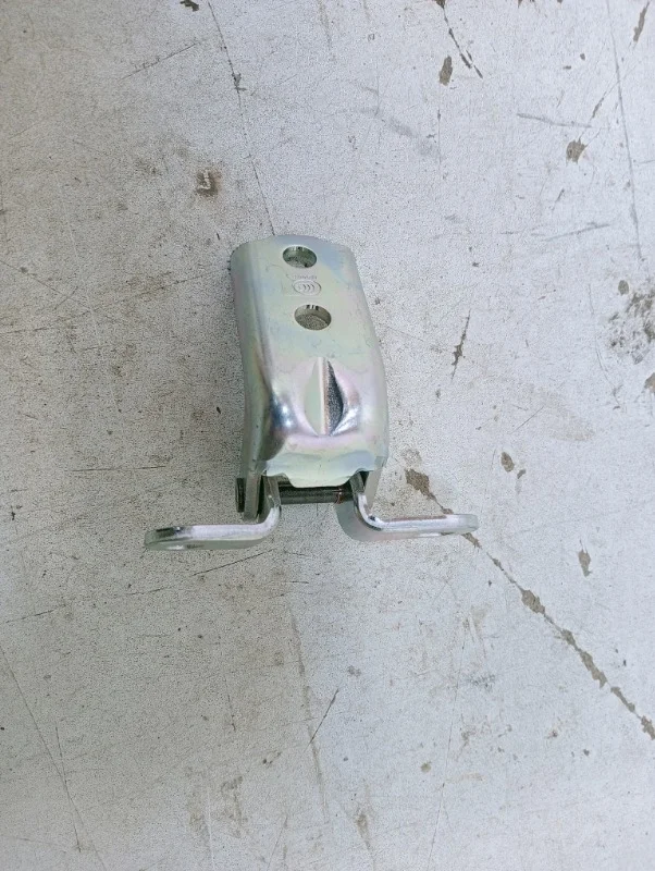 Петля двери Kia Sorento Prime 2015-2020 3