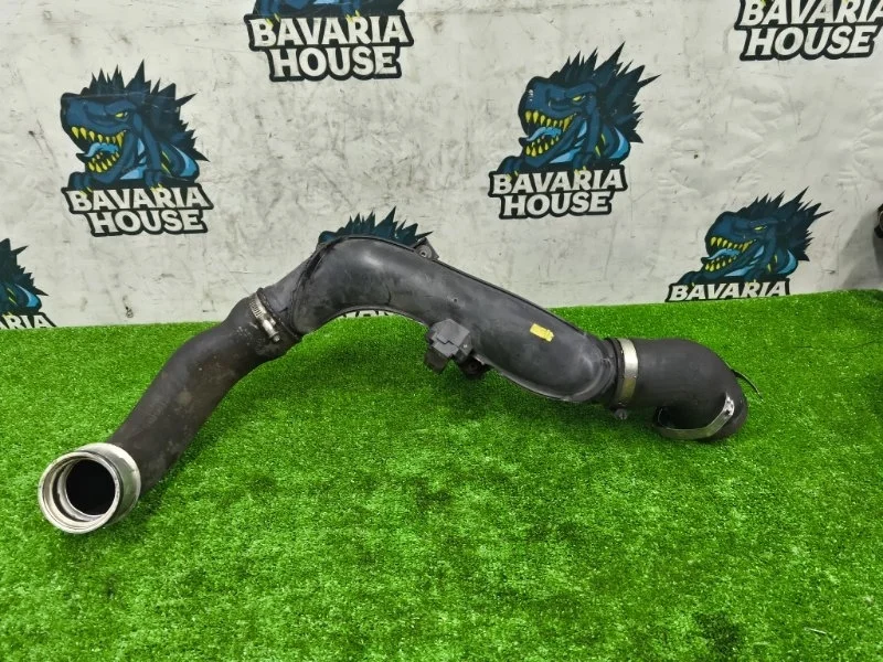 Патрубок интеркулера volkswagen Tiguan 2009 1K0145770AH 5N1 CAW