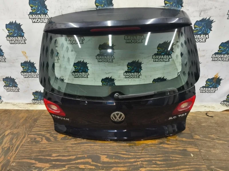 Крышка багажника volkswagen Tiguan 2009 5N0827025G 5N1 CAW