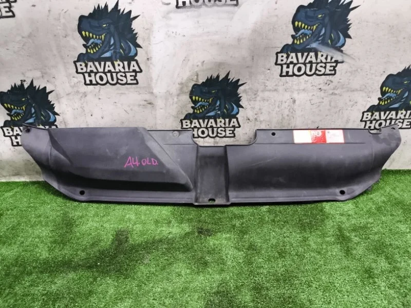 Накладка замка капота audi a4 2010 8K0807081 B8 CDN