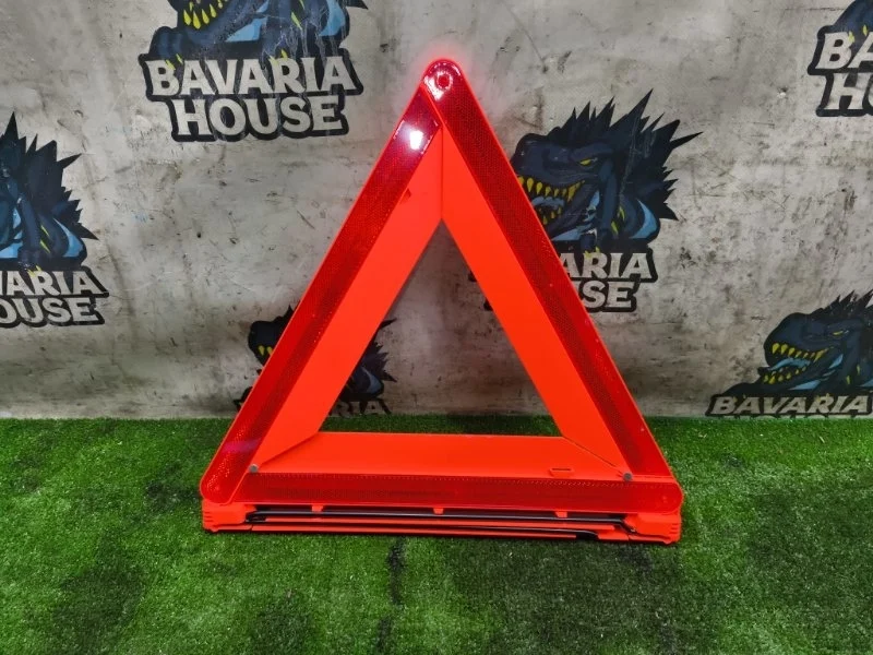 Знак аварийной остановки Mercedes-Benz C-class 2012 A2048900197 W204 271.820