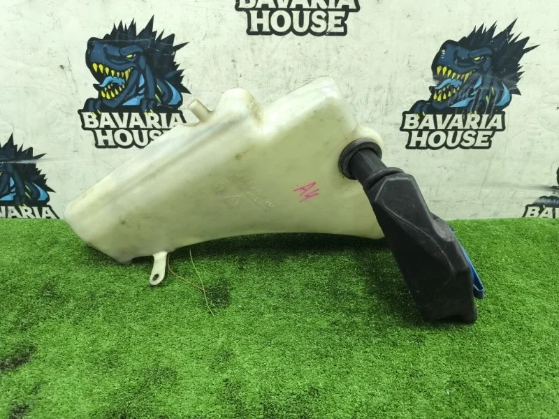 Бачок омывателя audi a4 2010 8T0955453C B8 CDN