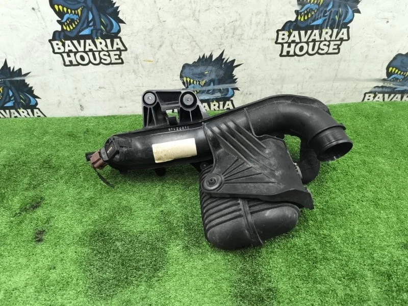 Патрубок интеркулера audi a4 2010 8K0145673AJ B8 CDN