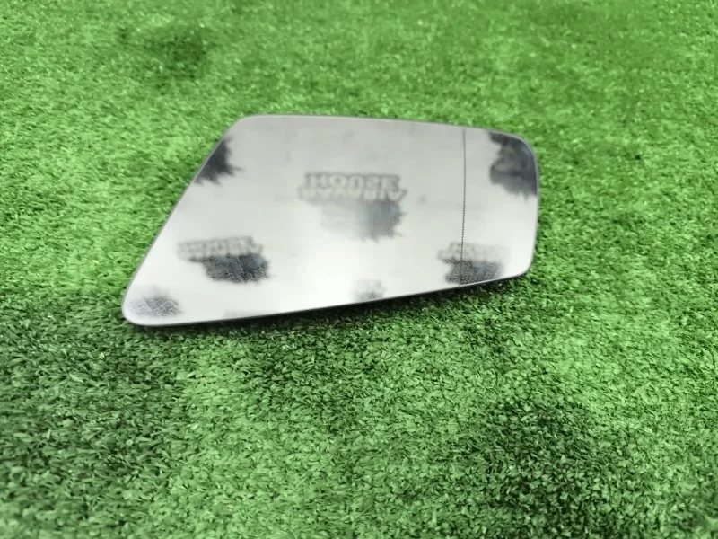 Зеркальный элемент Mercedes-Benz C-class 2012 A2128101721 W204 271.820, левый