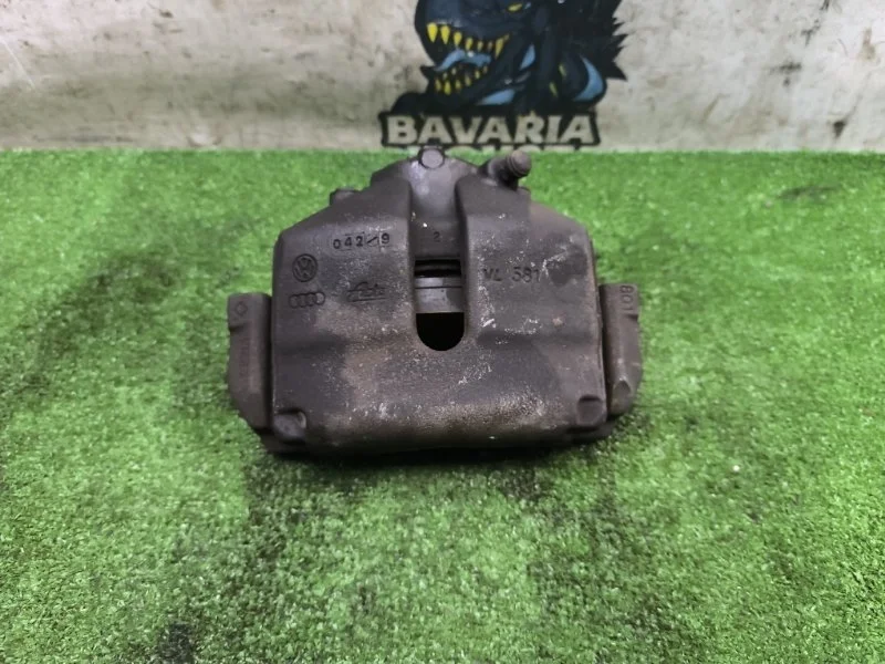 Суппорт передний левый Audi A3 2009 1K0615123E 8P CDA