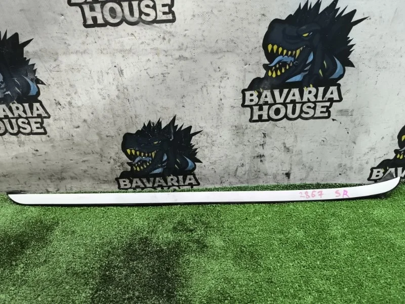 Молдинг лобового стекла BMW X5 2010 51317250396 E70 N55B30A, правый