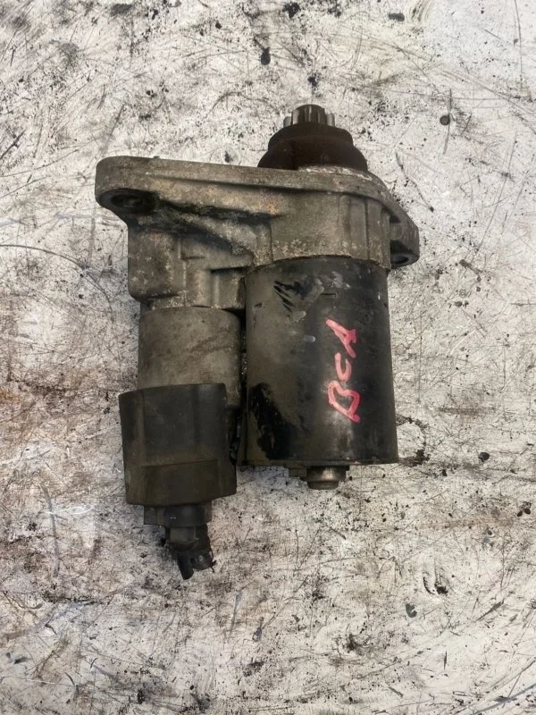 Стартер Volkswagen Golf Mk5