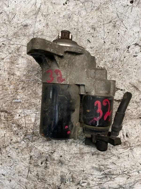 Стартер Volkswagen Golf Mk4