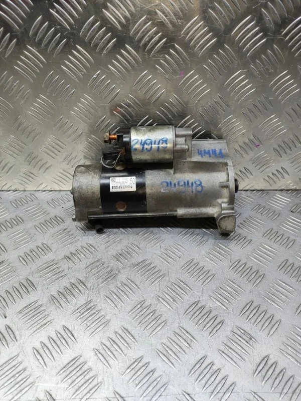 Стартер Mitsubishi Pajero 3 1810A050 V73 4M41