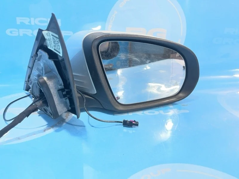 Зеркало заднего вида боковое Mercedes-Benz C-Class 2015 A2058100400 W205 OM 651 DE 22 LA, правое