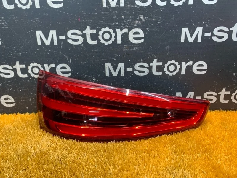 Фонарь задний Audi Q3 2012 8U0945093A 8U CPSA, левый