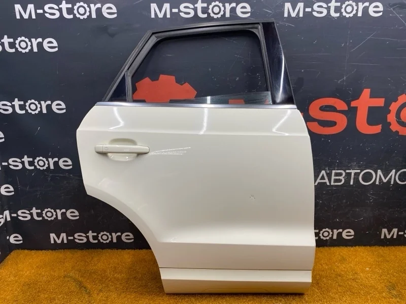 Дверь Audi Q3 2012 8U0833052 8U CPSA, задняя правая