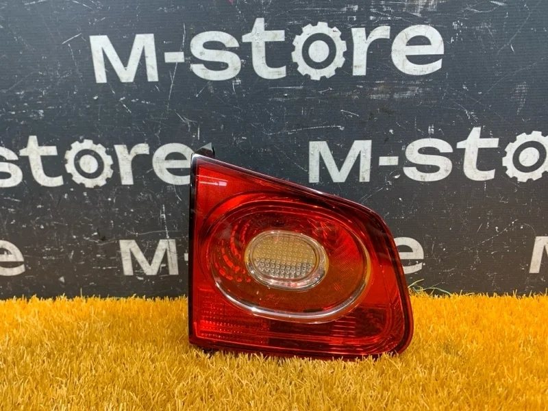 Фонарь крышки багажника Volkswagen Tiguan 2011 5N0945093C 5N CCZ, левый