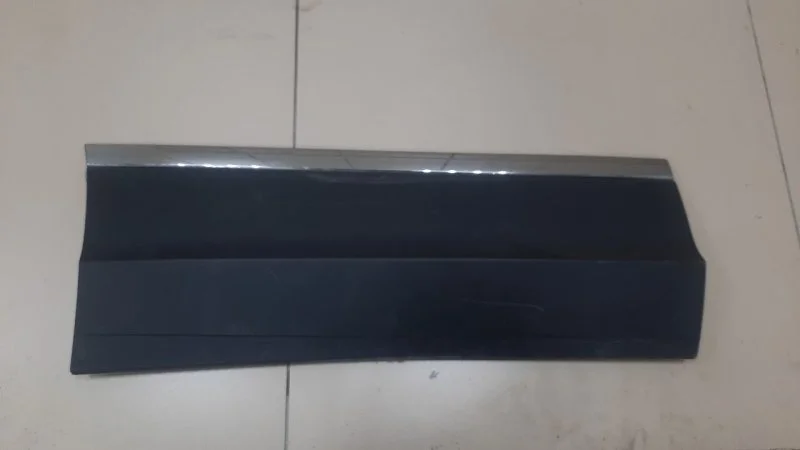 Молдинг двери задний правый Volkswagen Tiguan 2