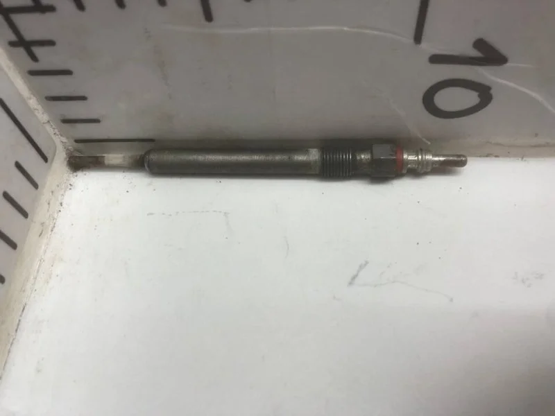 Свеча накаливания Volkswagen Touareg 1