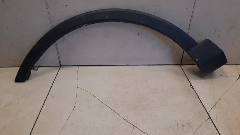 Накладка на крыло передняя левая Toyota RAV4 CA40