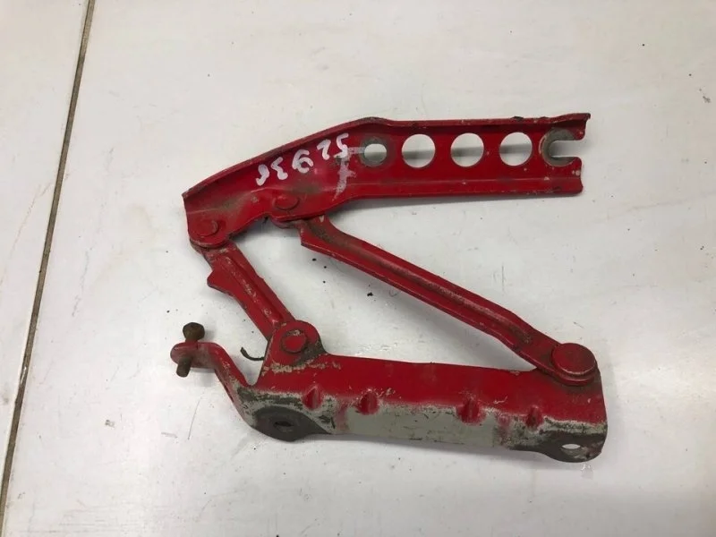 Петля капота левая Skoda Fabia 2