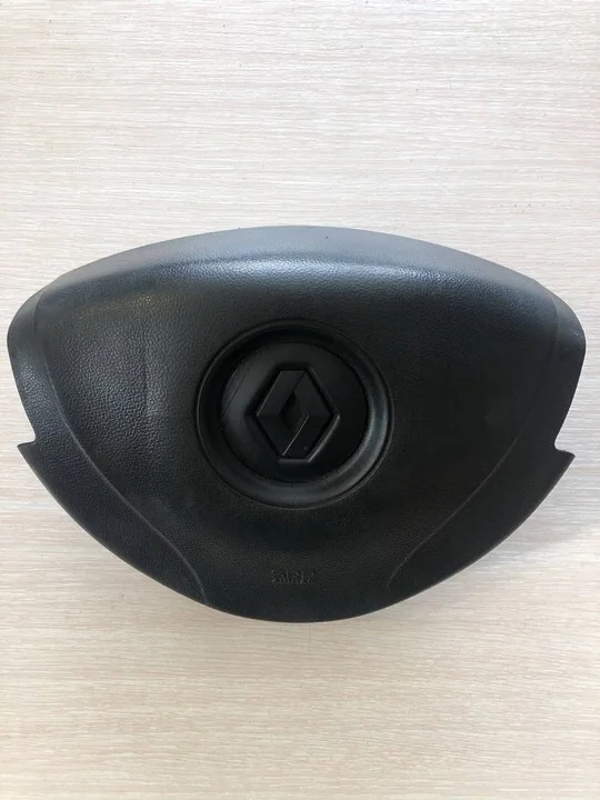 Подушка безопасности в рулевое колесо Renault