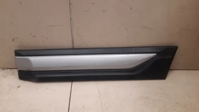 Накладка двери задняя левая Mitsubishi Outlander 3