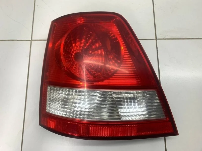 Фонарь задний левый Kia Sorento 1 BL D4CB 2.5