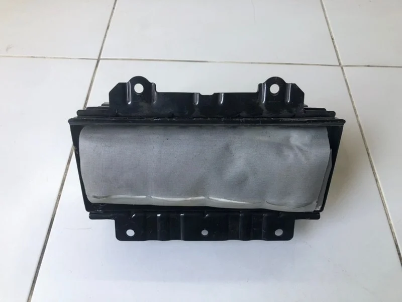 Подушка безопасности пассажира Chevrolet Lacetti