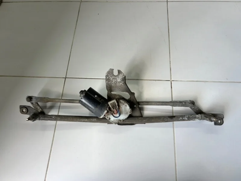 Трапеция стеклоочистителей Volkswagen Vento 1H2 2E