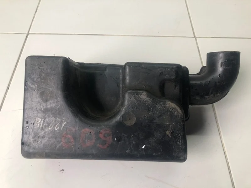 Резонатор воздушного фильтра Renault Megane 2