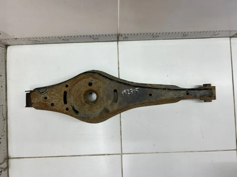 Рычаг подвески нижний задний Skoda Yeti