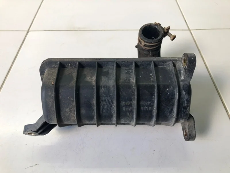 Резонатор воздушного фильтра Nissan Almera Classic