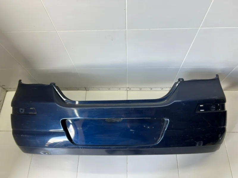 Бампер задний Nissan Tiida C11