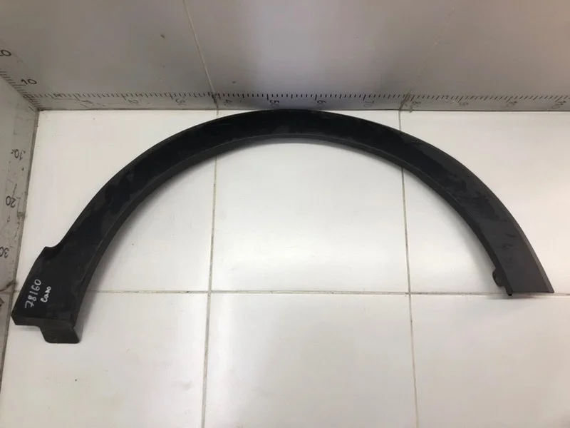 Накладка на крыло передняя правая Renault Kaptur