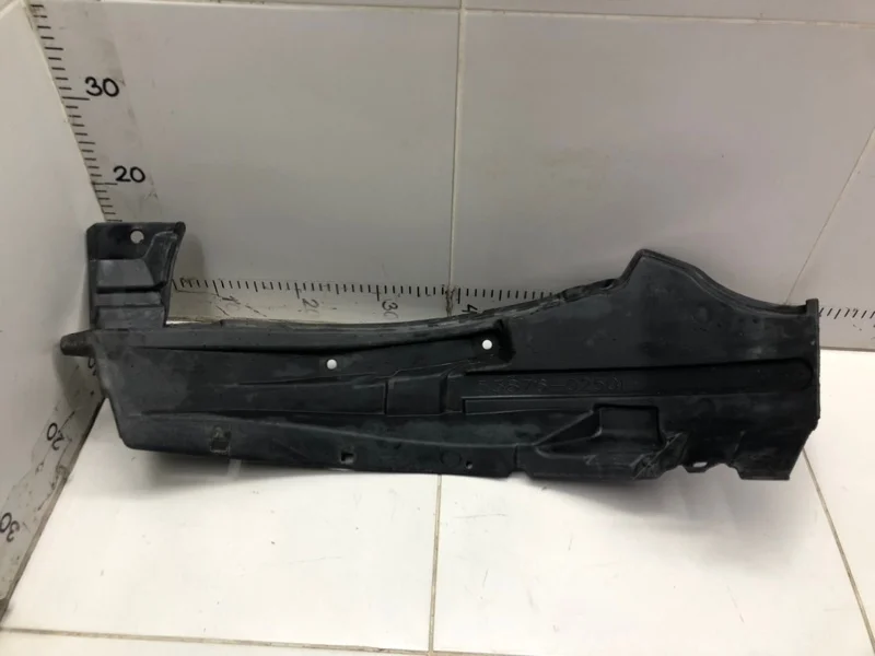 Локер передний левый Toyota Corolla E18